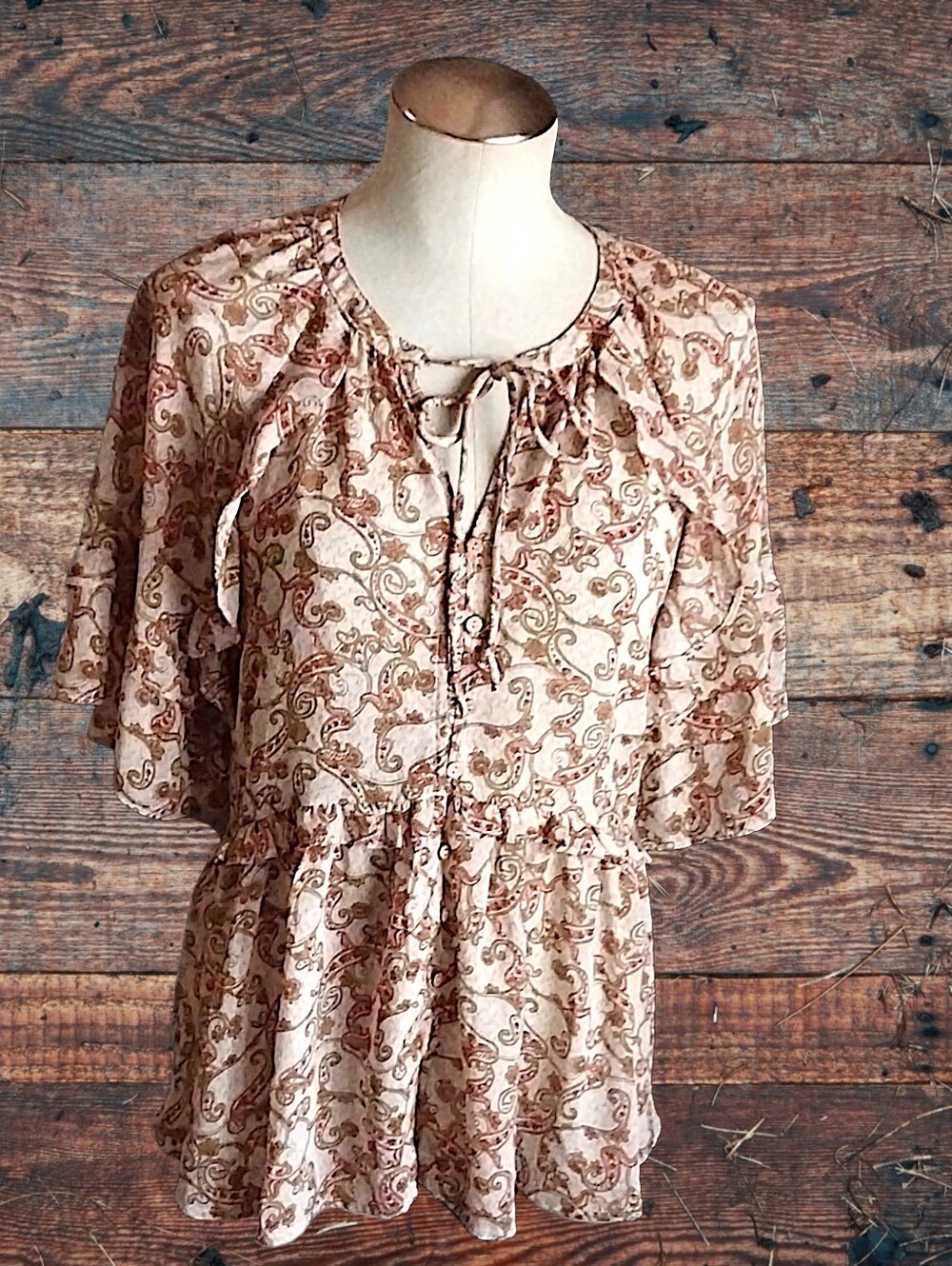 Paisley Tie-Neck Peplum Blouse in Cream
